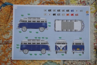 Revell 07009 Volkswagen SAMBA BUS